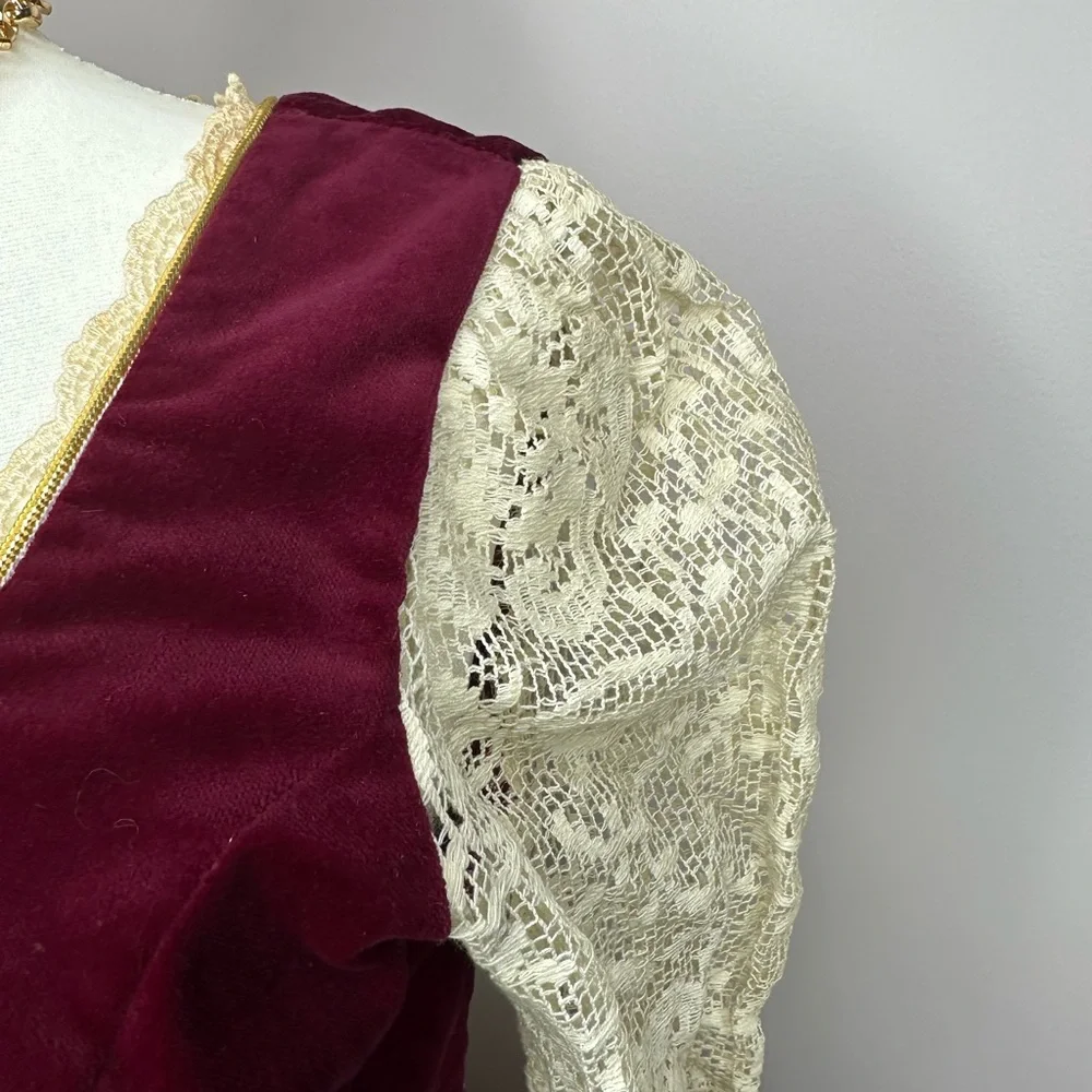 Gunne Sax Vintage-Inspired Burgundy Floral renaissance Dress  Lace Sleeve RARE - Picture 8 of 17